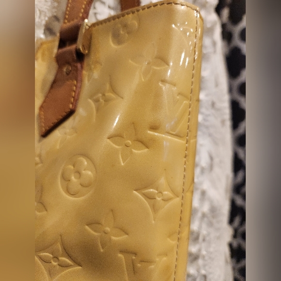 AUTHENTIC Louis Vuitton Vernis - Picture 4 of 15